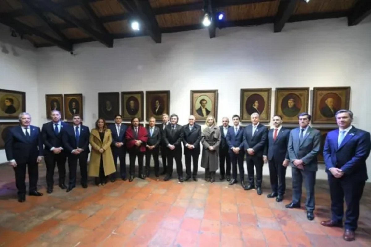 Milei y gobernadores en Tucum&aacute;n.