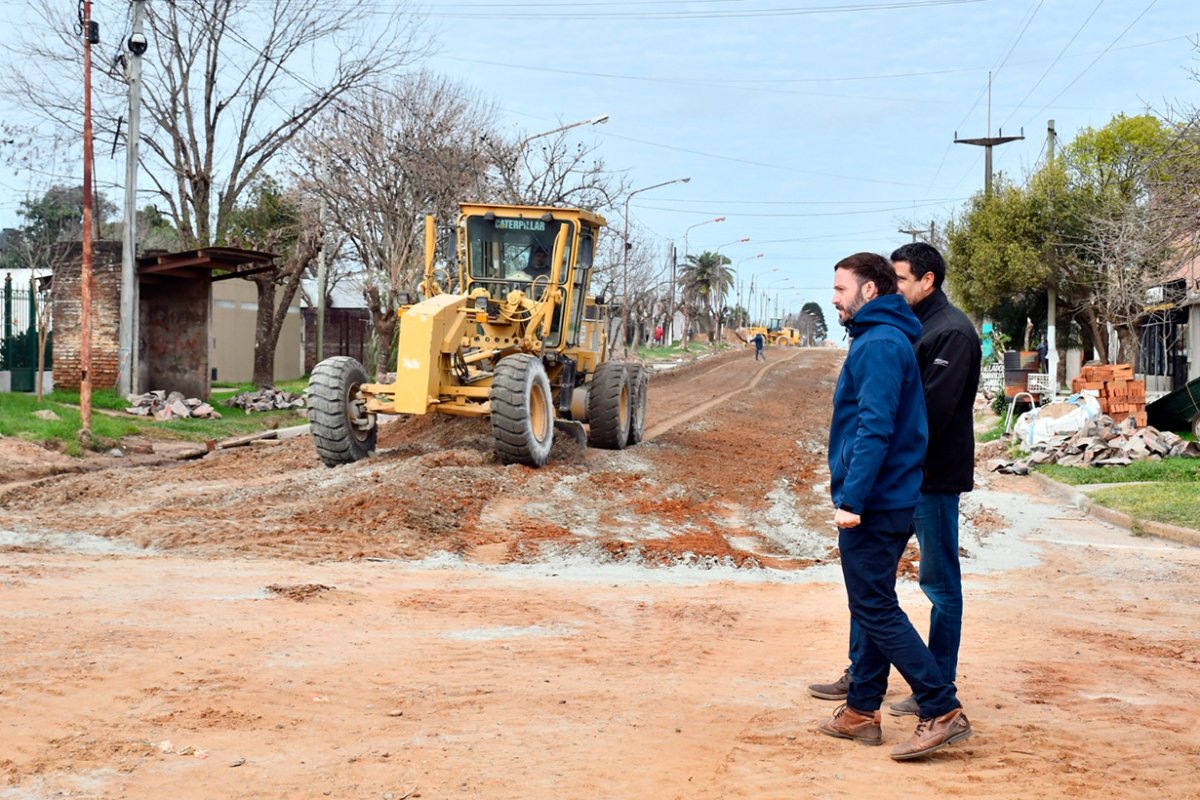Azcu&eacute; y Esquibel recorrieron obras.