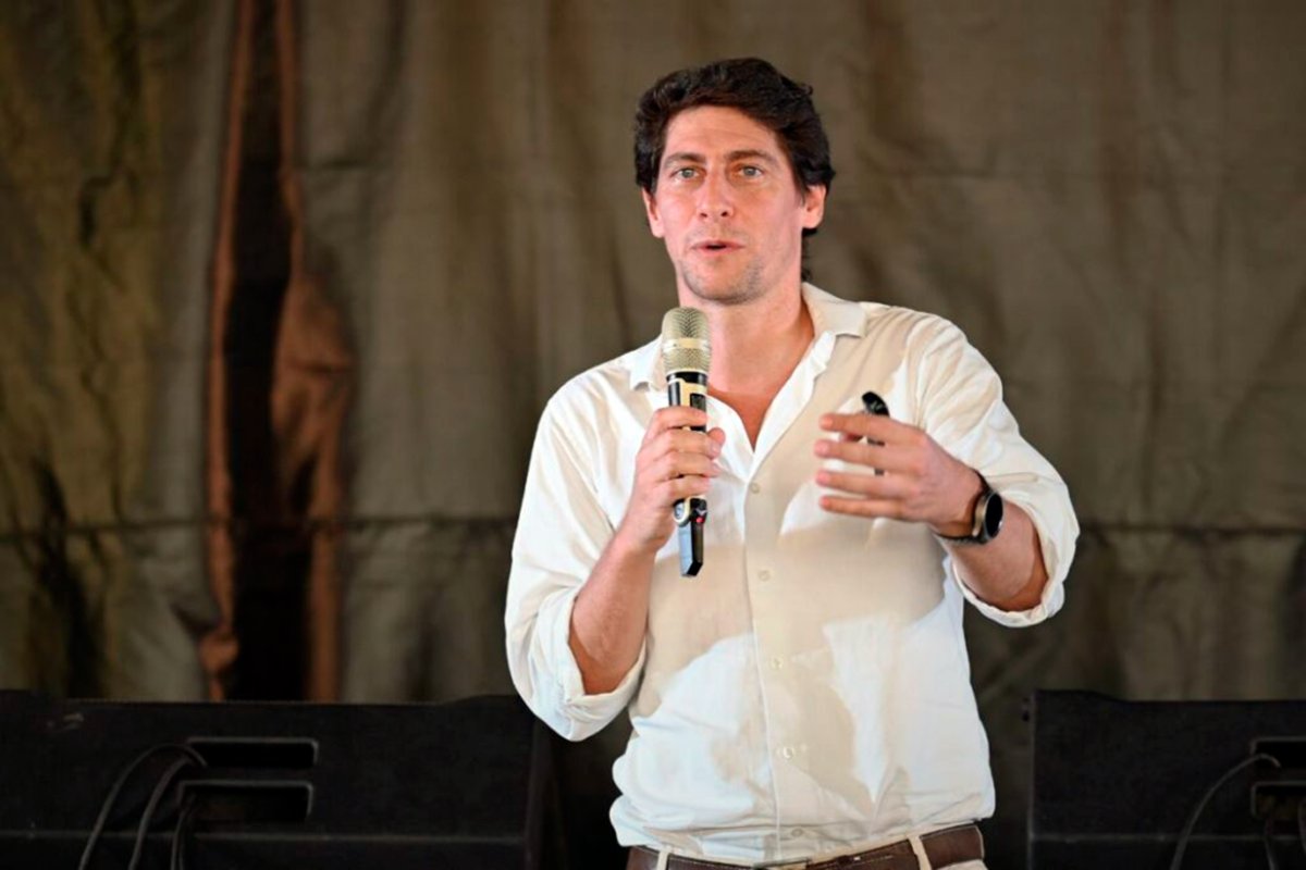Meteor&oacute;logo Leonardo De Benedictis.