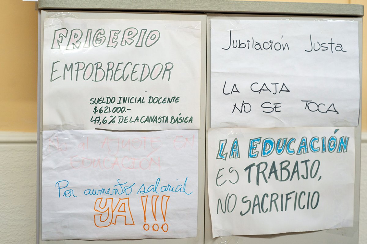 Reclamos docentes actuales (La Lucha en la Calle).