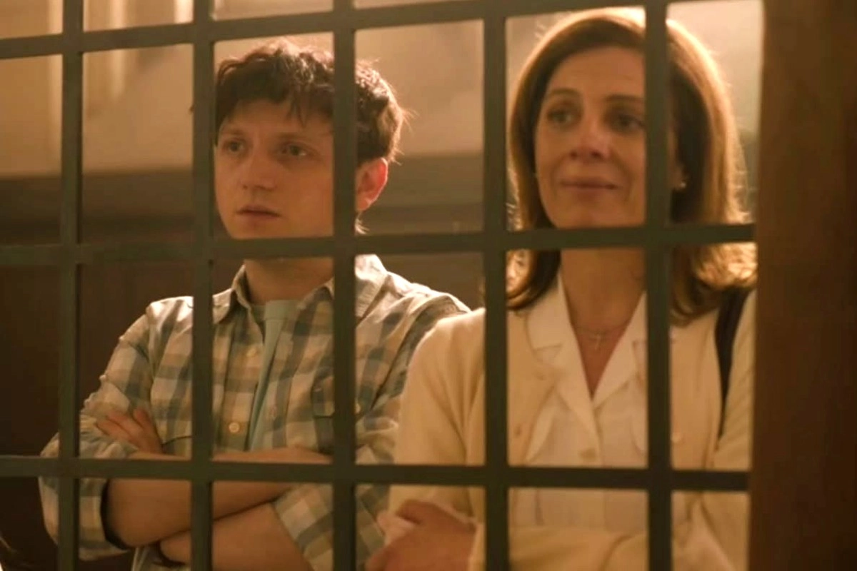 El hermano y la madre de la protagonista en la ficci&oacute;n.